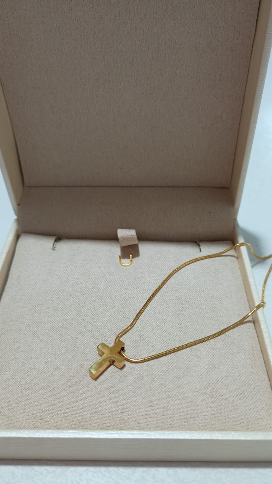 COLAR CRUZ - A PROVA DÁGUA