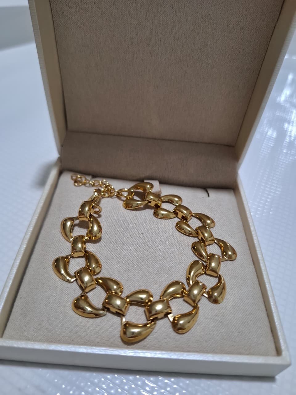 PULSEIRA HELENA - A PROVA D ÁGUA